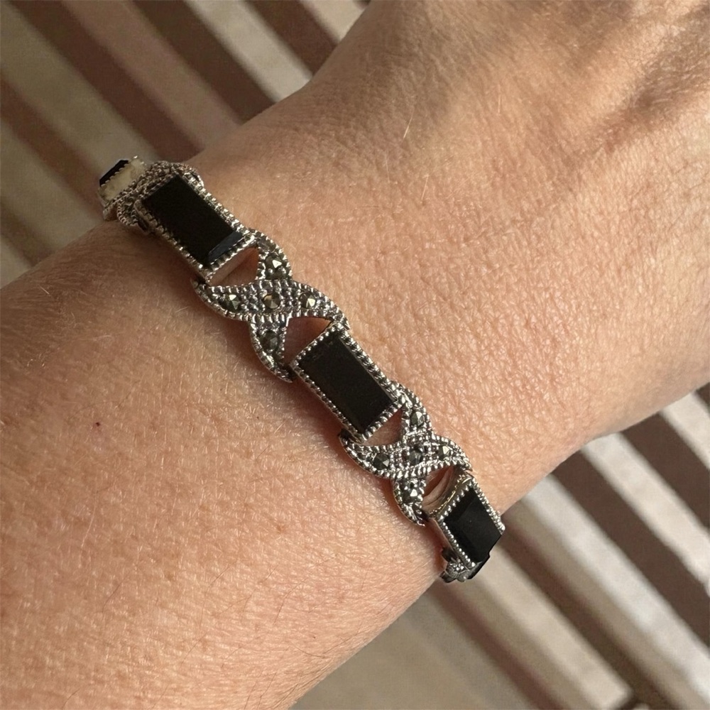 925 Vintage Silver Link Bracelet with Black Onyx and Marcasite Accents.